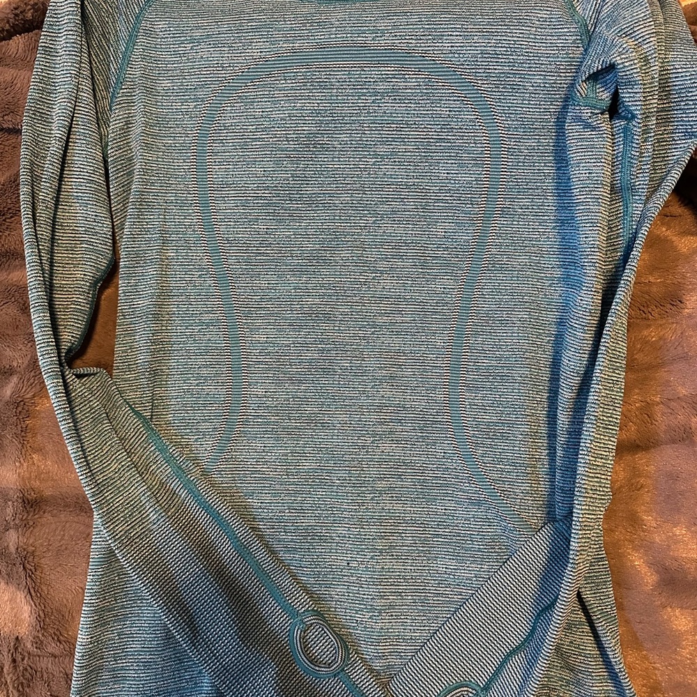 Lululemon Athletica Blue Long Sleeve Tee